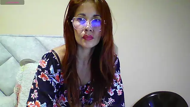 Czat XXX na żywo – camila_star10