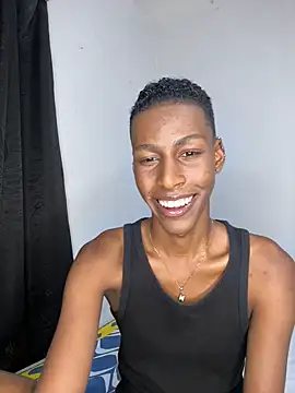 maiki18_のライブXXXチャット