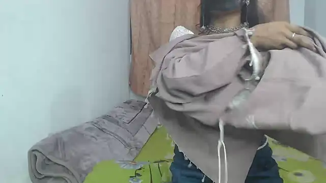 mariyaqueen Webcam Show