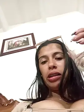 Nathaly_12's Live XXX Chat