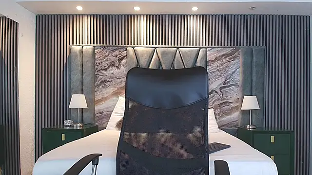 Michael_blue élő XXX-chatje