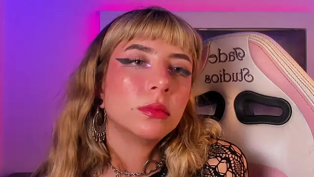 adhalee_js Live XXX-Chat