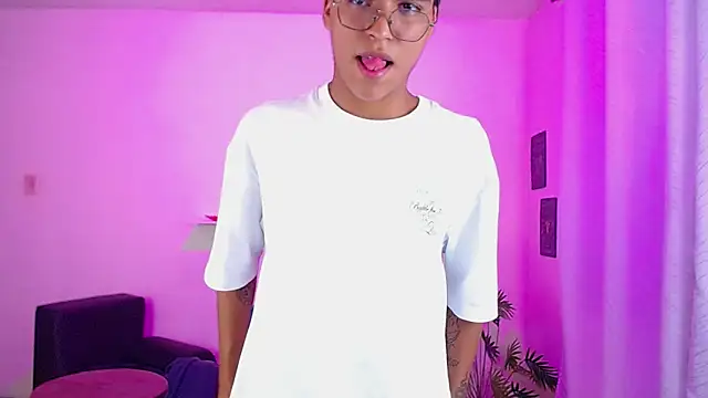 Maecum18のライブXXXチャット