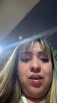 NinaValencia_ Chat XXX in diretta