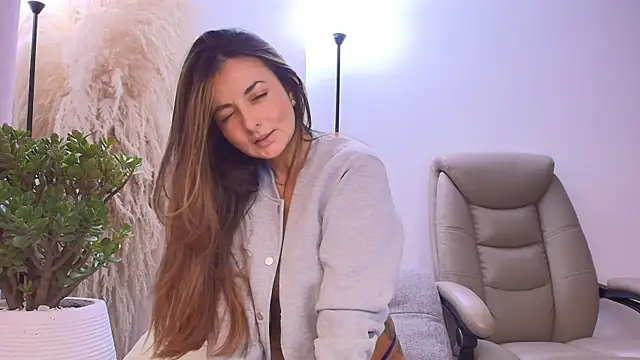 Briana_hill_ Live XXX-Chat