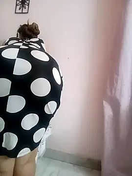 Nikitasharma__ webkamerás műsora