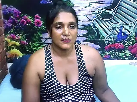 Živý XXX chat IndianSexyLady20