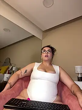 Chat +18 de AlmaraRouge ao vivo