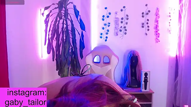 Chat +18 de Gaby_Tailor ao vivo