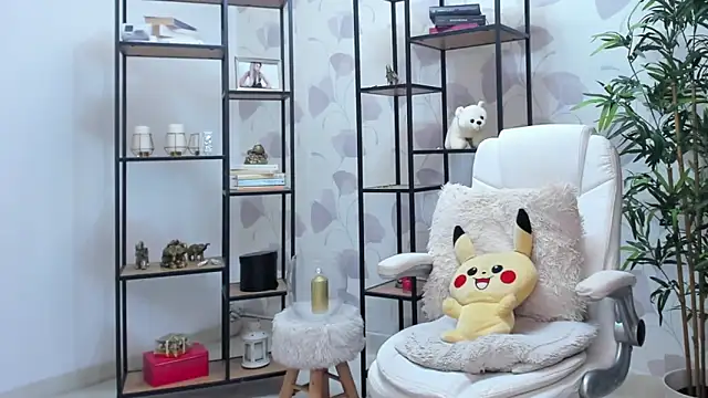 Smileyelyourgf: онлайн-секс-чат