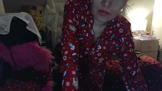 แชท XXX สดของ RoxalanaStar