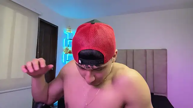 CHRIS_MORGAN1 Live XXX-chat