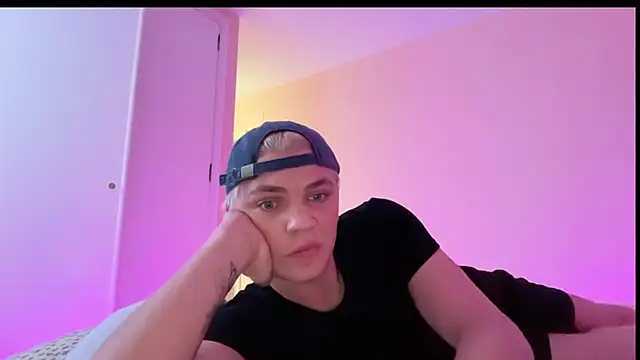 Justin_Horn Live XXX-chat