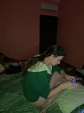 Flossy_Vettie élő XXX-chatje