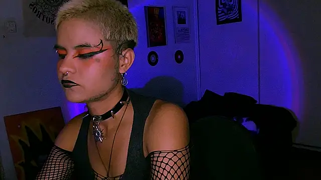 XXX chat uživo modela alex_one888