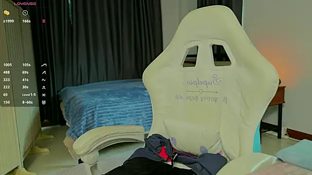 PocketElsa Adlı Modelin Canlı XXX Sohbeti