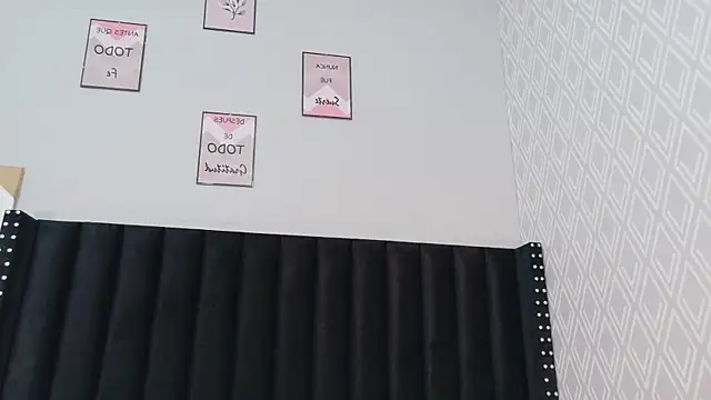 EbonyCoWorker's Webcam Show