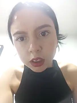 Natalye_23のライブXXXチャット