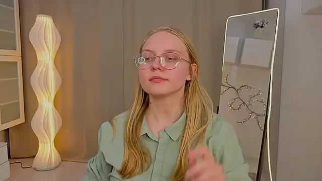 XXX chat uživo modela AlicaCohill