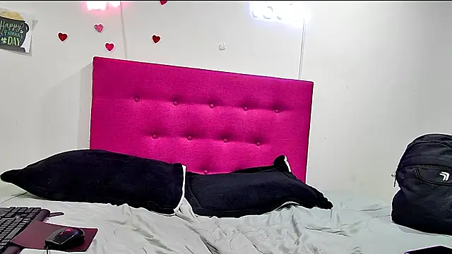 Ellie_Cute7 Adlı Modelin Canlı XXX Sohbeti