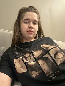 HornyGirlH Webcamshow