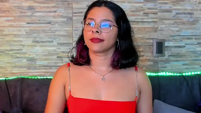 Chatroom XXX en direct de nath_redrex