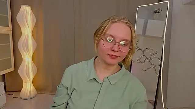 دردشة AlicaCohill الجنسية المباشرة