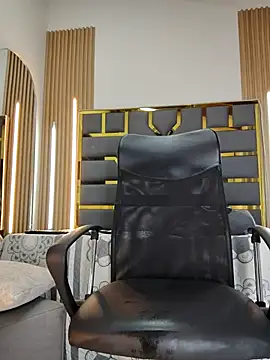 Oliver_bigblack_cock webcam show