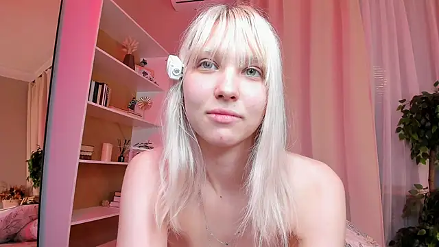 ErinBissonnette Live XXX Chat