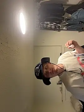 RAVENTREY1 webkamerás műsora