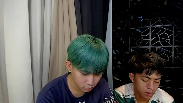 davincihugecock 即時 XXX 聊天