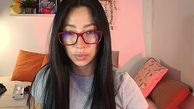 دردشة lilyy_evanss الجنسية الم باشرة