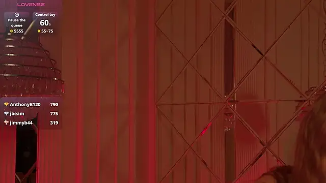 MollyHilton's Live XXX Chat