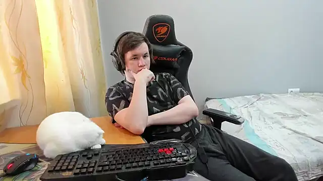 iliaskrislove – Kamerová šou