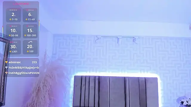 naishaa_'s Live XXX Chat