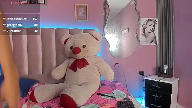 nikkita_dragon_'s Webcam Show