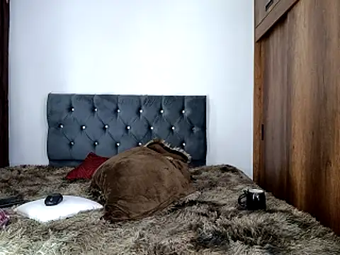 Pokazy przed kamerką – bella_london_