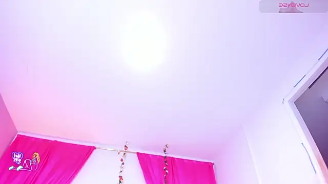 Chatroom XXX en direct de Greycy_Williams