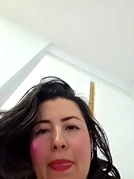 Chat +18 de NeredaXxx ao vivo