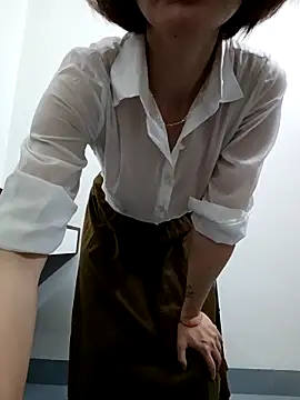 Emma_Linhのウェブカメラショー