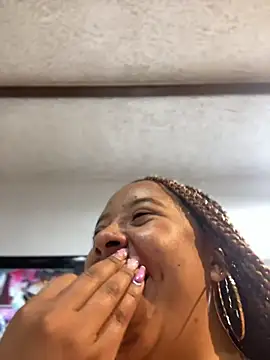 Chat XXX ao vivo de MorenaQueen-