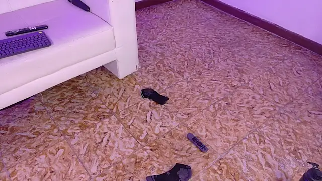 Chatroom XXX en direct de CathMeow_