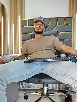 Oliver_bigblack_cock's Live XXX Chat