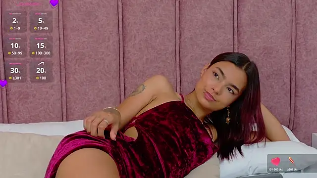 Gaby-Cooper Show in webcam