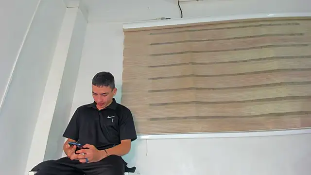 Pertunjukan Kamera Web enjoy_hotparty