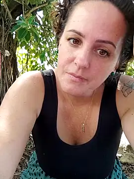 emiliemilf webcam show