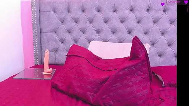 Онлайн чат XXX Sophiia_77