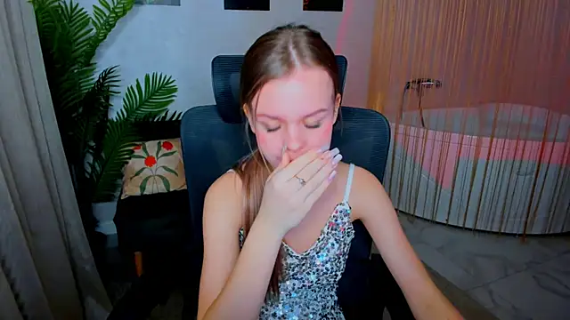 MidnighteAuran Live XXX chat