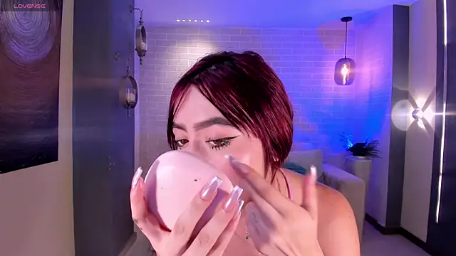 DaliaRose_ élő XXX-chatje