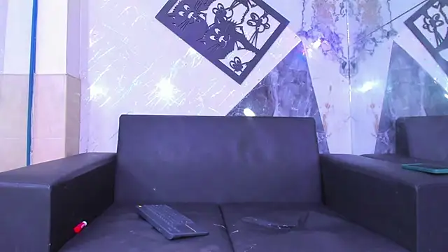 Pokazy przed kamerką – Robert_smith26